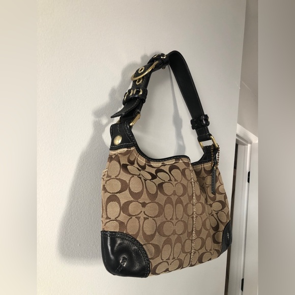 Signature Style Coach Purse with Black Leather and Gold Details, Y2K Vintage - Picture 3 of 15